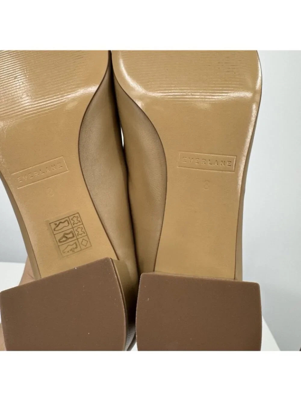 Everlane Italian Leather Day Heel Light Taupe 8 Women's Elastic Back Comfort